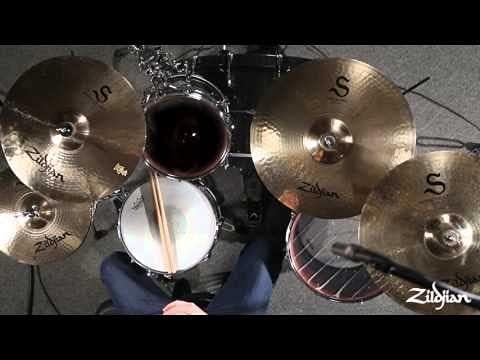 Bateria com pratos Zildjian S390 em uso real