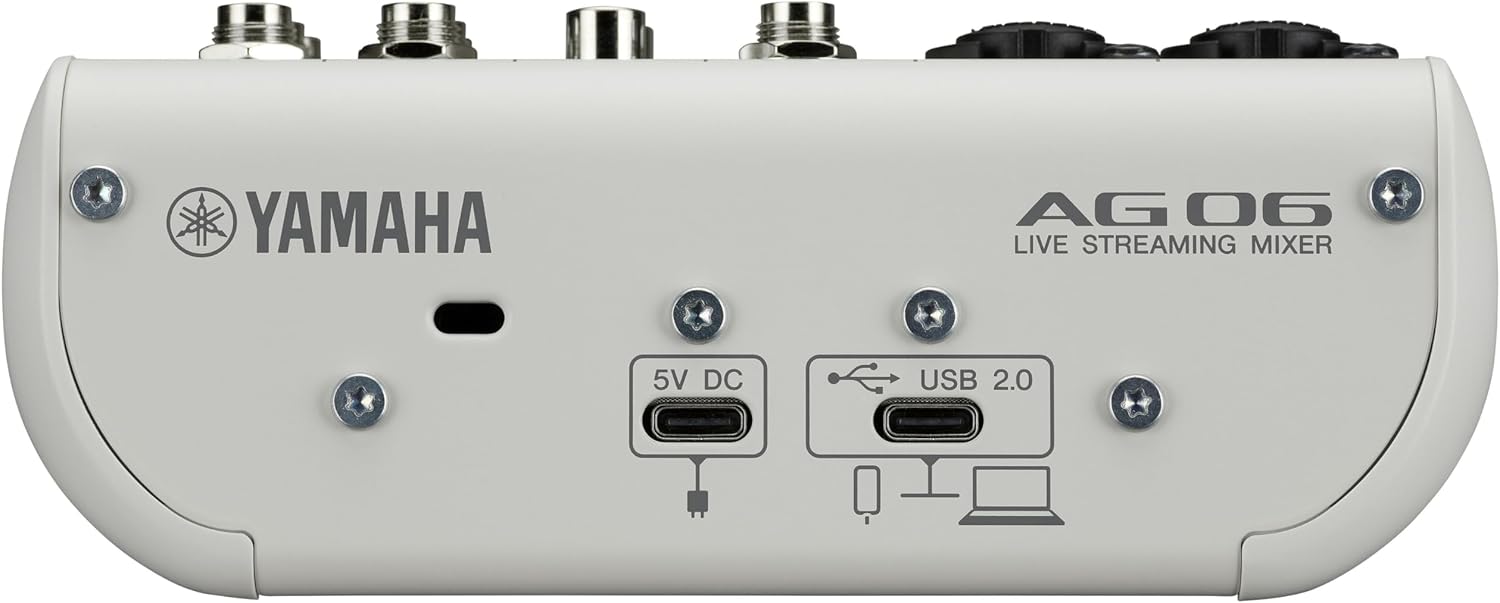 Conexões USB-C e painel traseiro da mesa de som Yamaha AG06MK2