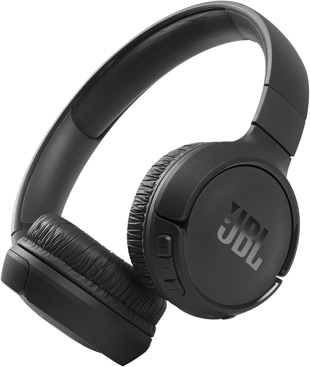Fone de ouvido JBL Tune 510BT preto, design over-ear com almofadas acolchoadas e logo JBL nas conchas.