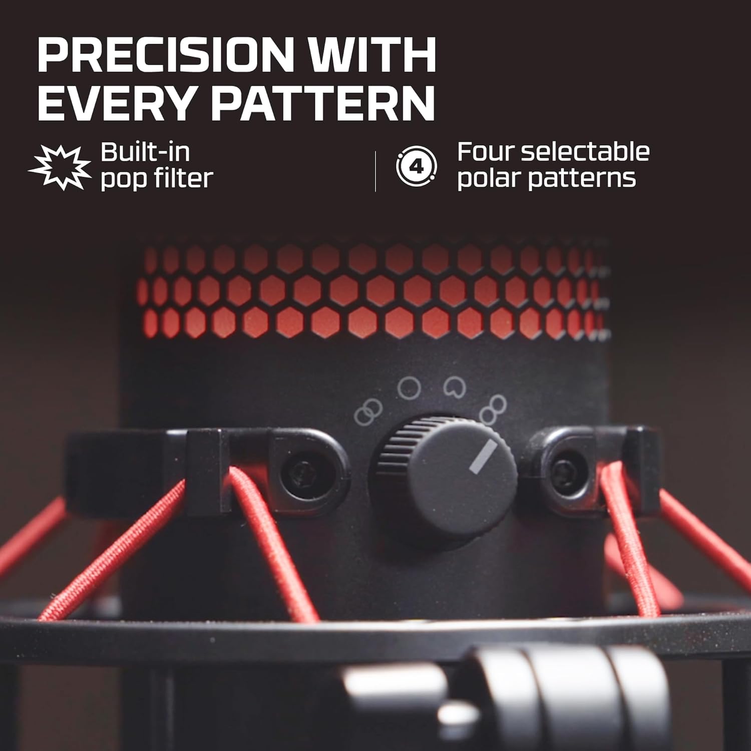 Close no botão giratório e filtro pop do microfone HyperX QuadCast com iluminação vermelha